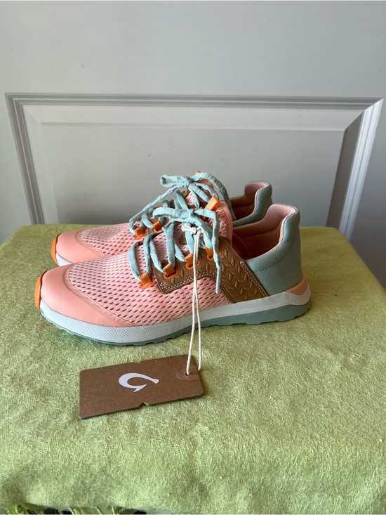 OluKai Shoes - Olukai Light Coral & Mint Mesh Athletic Sneakers. Size 9.5